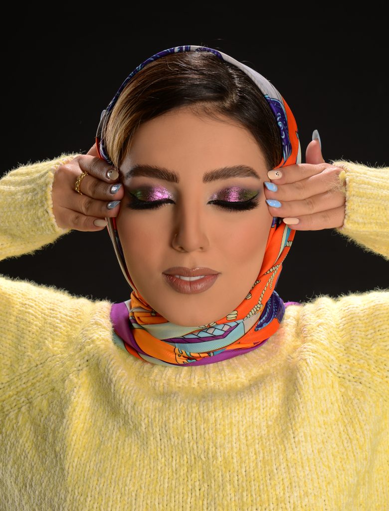 عاطفه حقی آموزش میکاپ و گریم در تهران تجریش